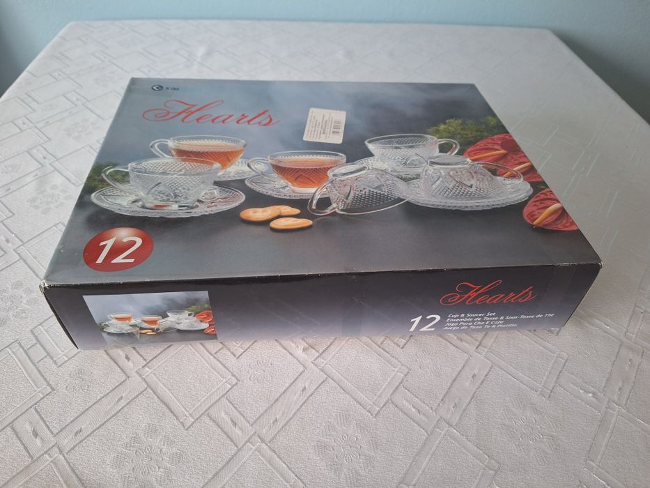 Set sticlă ceai 6 ceșcuțe și 6 farfuriuțe