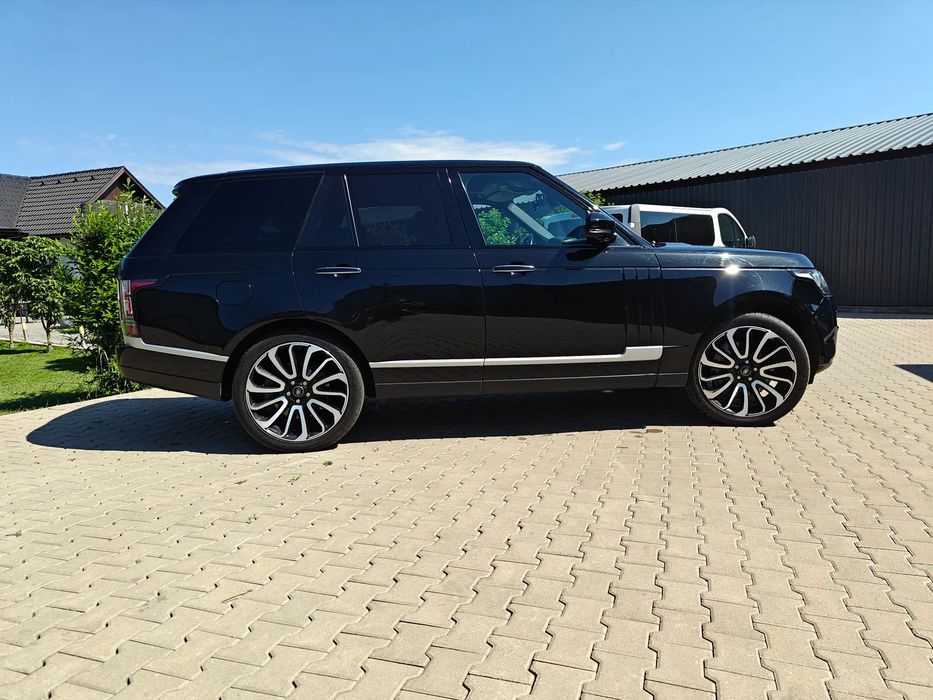 Land Rover Range Rover Vogue Mașina de garaj folosita ocazional tehnic estetic ft bună.