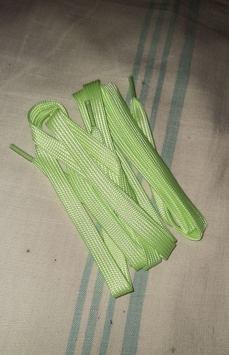 Светящиеся шнурки