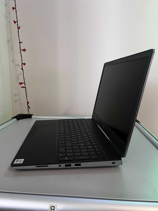 Dell Precision 7550, I7-10875H @ 2.30GHz, 32 GB RAM, NVIDIA Quadro T1000 4GB 500GB SSD