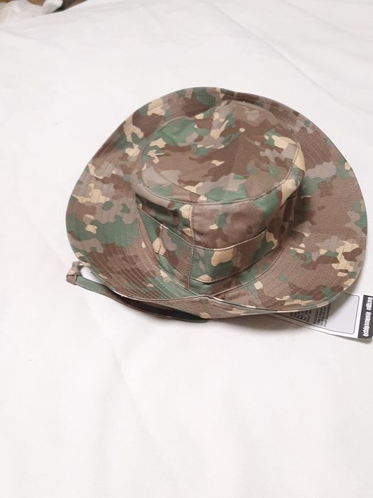 Palarie combat  noua