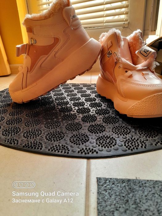 Обувки тип  бота