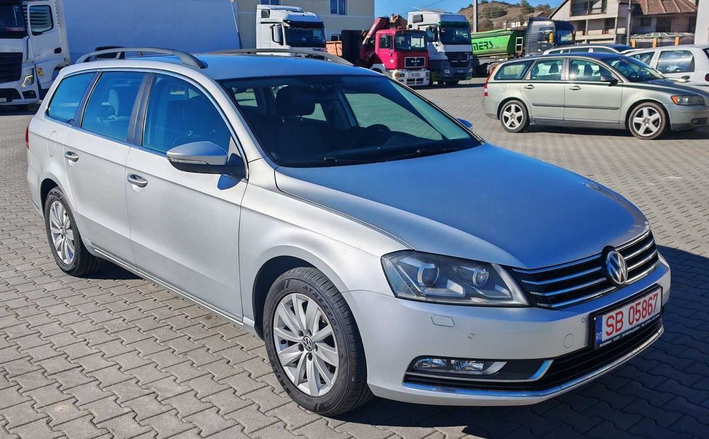 Passat2013; 2.0 TDI-140CP; Distronic,Xenon,Navi,Tempomat,Webastoo