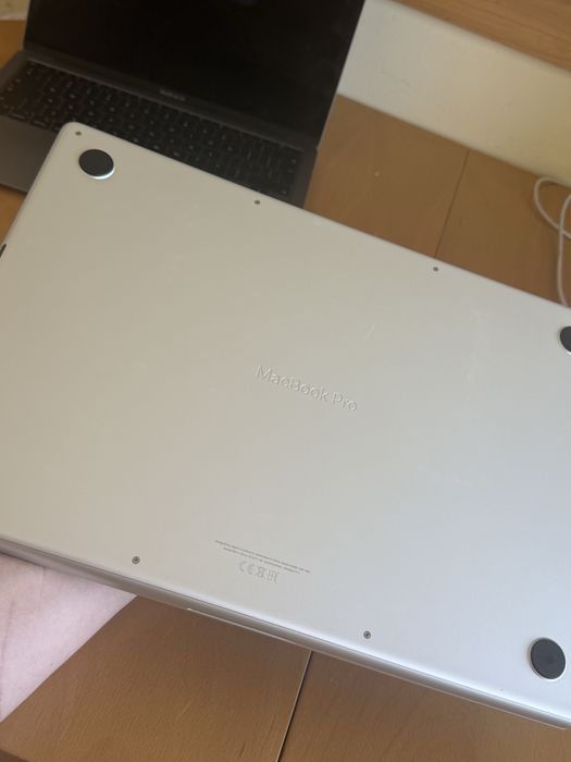 Macbook Pro 16 M1 Pro 32GB ram 1TB SSD