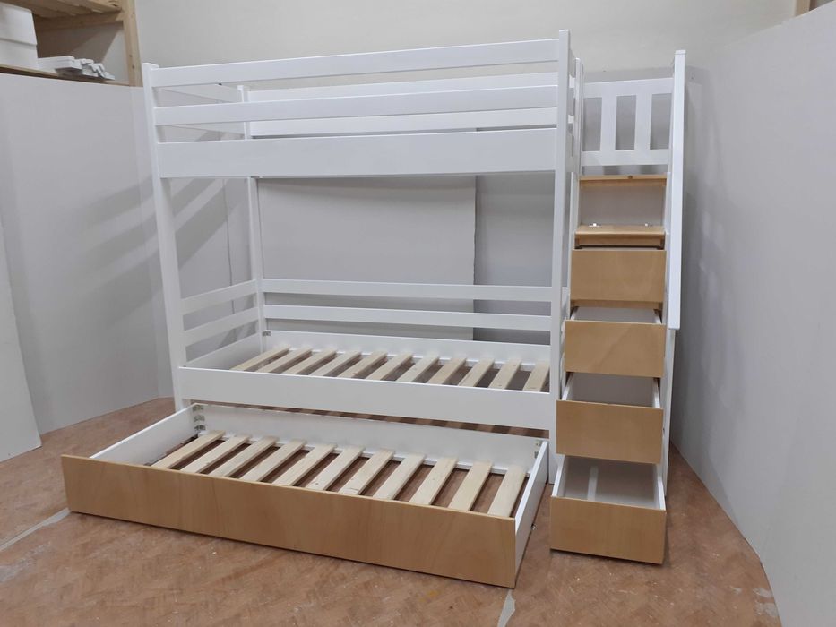 TRANSPORT GRATUIT.Pat etajat diin lemn masiv cod 2507