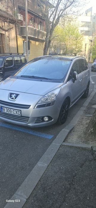 PEUGEOT 5008 2011 — imagine 4