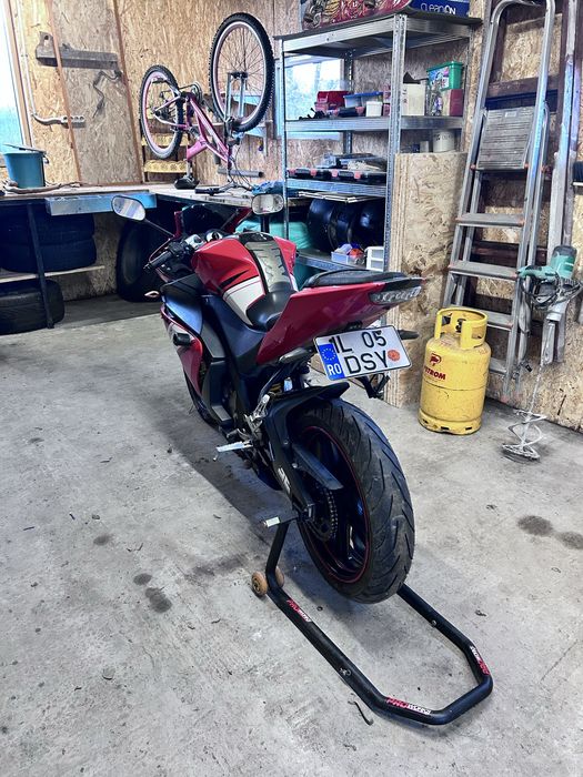 Yamaha YZF R125 2010