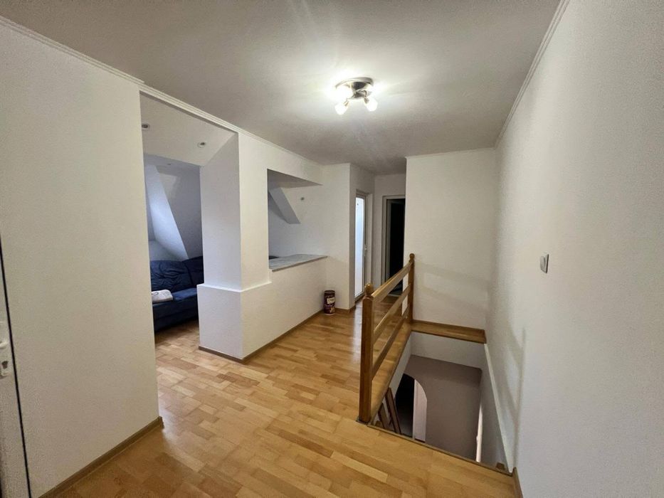 Apartament cu 4 camere