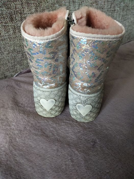 Уги на девочку Тифлани