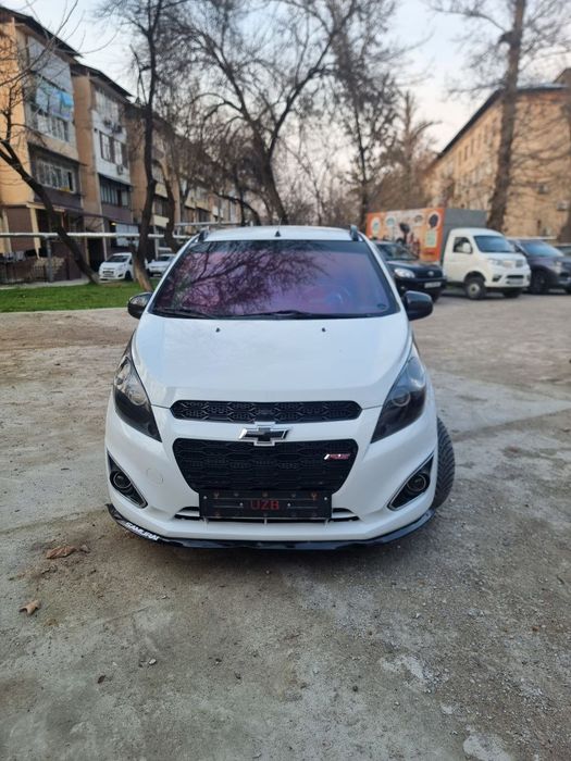 Srochna Spark sotiladi metan gazi bor