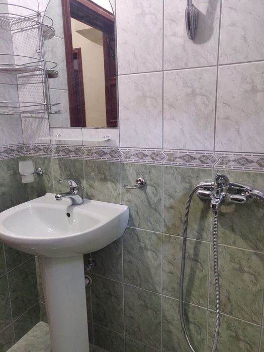 Дава се под наем Двустаен апартамент в Варна, Бриз - 70 кв.м за 612 € - Снимка #1
