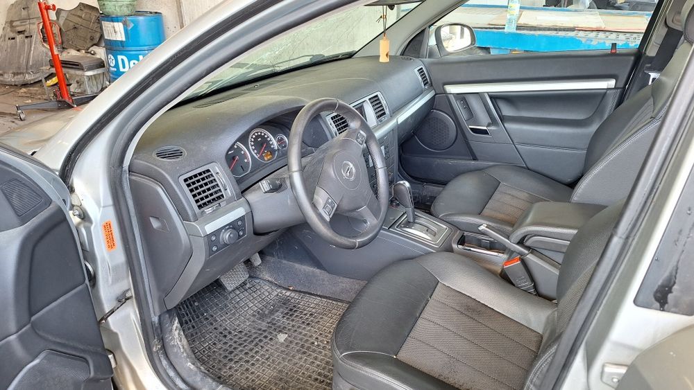 Нов внос автомобил от Австрия с предно счупено стъкло и повредена турб