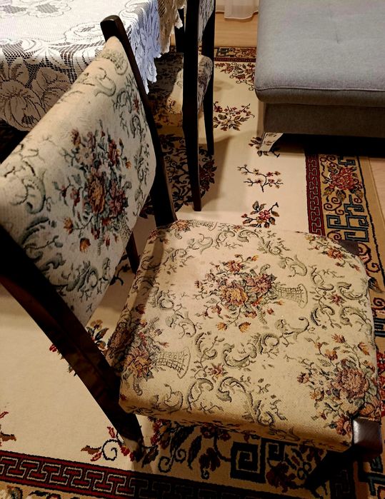 Set masa + 4 scaune din pal furniruit