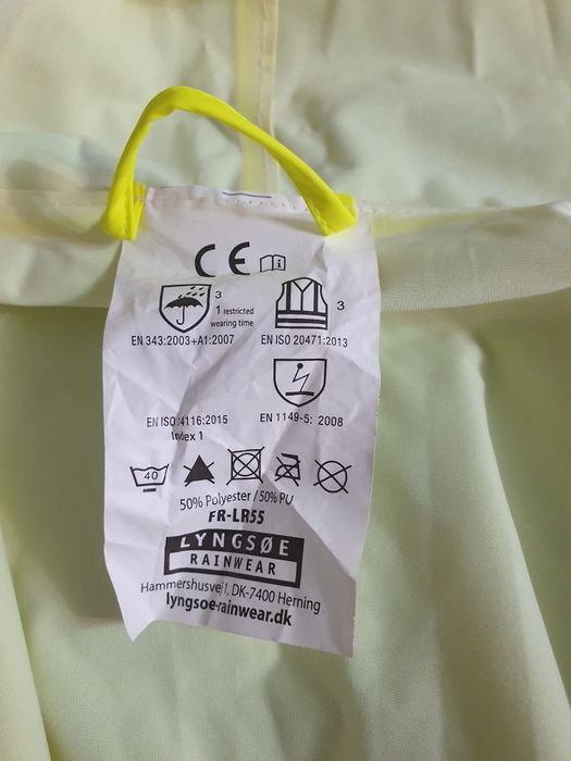 Продаю  светоотражающий плащ