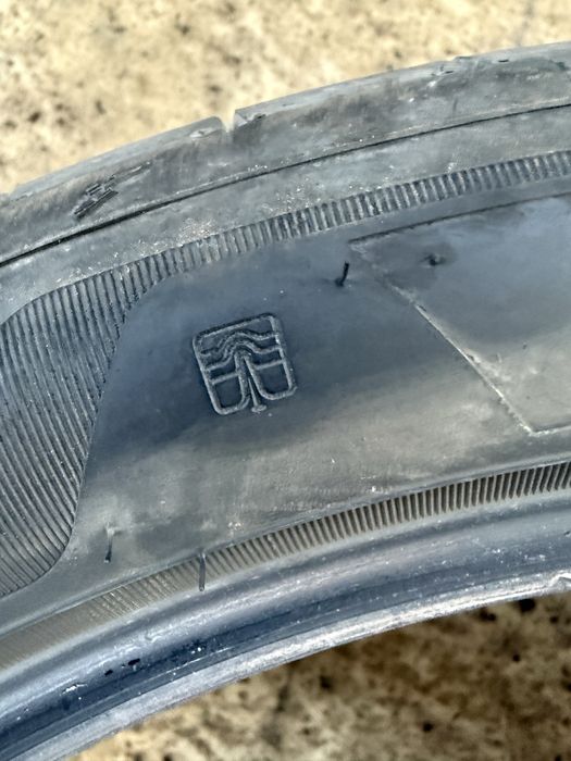 Гуми 235 40 19 летни