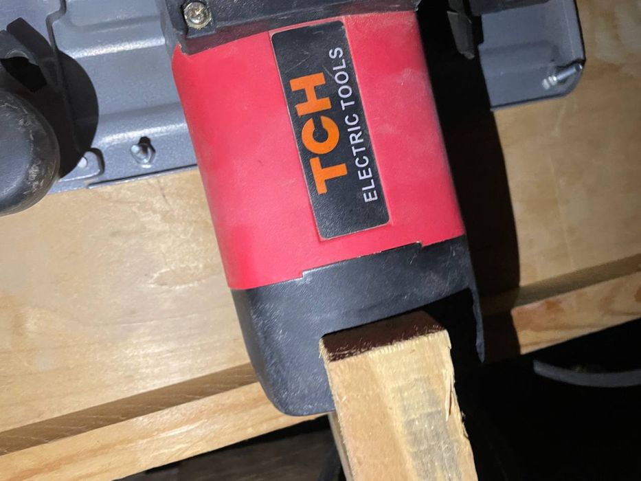 Электропила циркулярная TCH 2000W