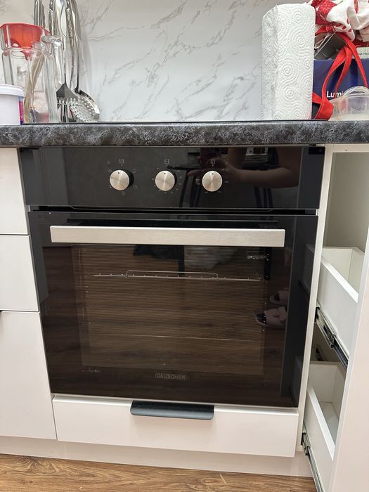 Продам духовку Dauscher
