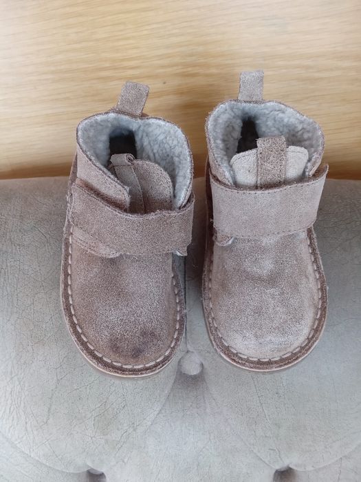 Детски ботуши-апрески,боти-естествен велур, маратонки-светещи,пантофи