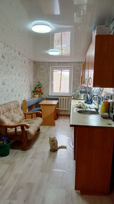 Шпальный дом с магазином