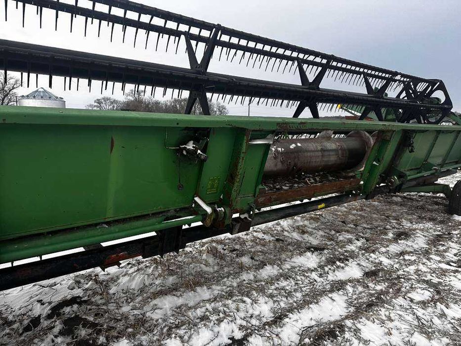 Жатка John Deere 930F