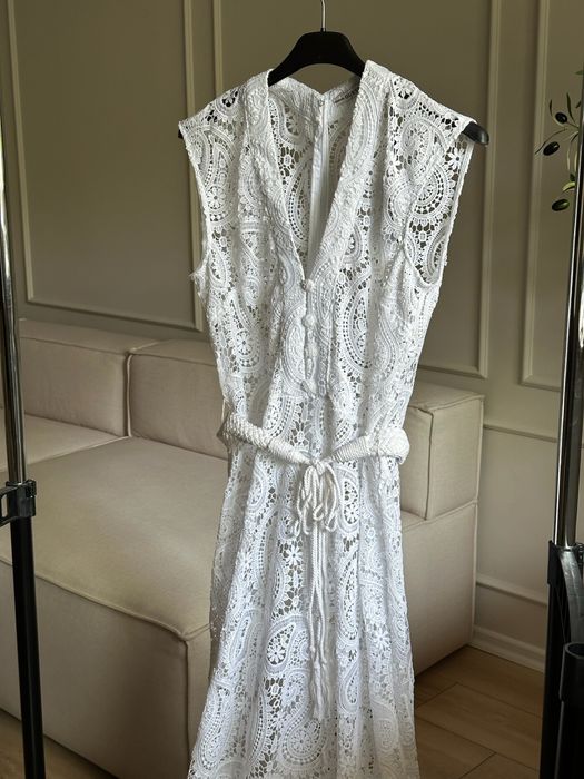 Дамска дантелена рокля GUESS - нова