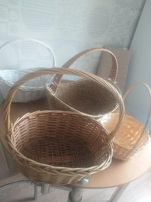 Продам корзины новые