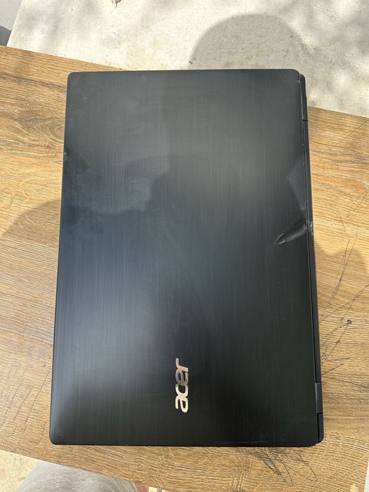 Laptop accer  !!