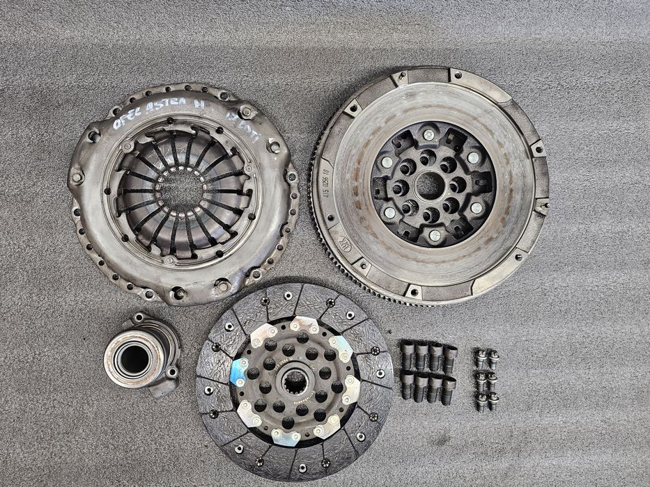 Kit ambreiaj complet LUK Opel Astra H,  1.7cdti (Z17DTH)