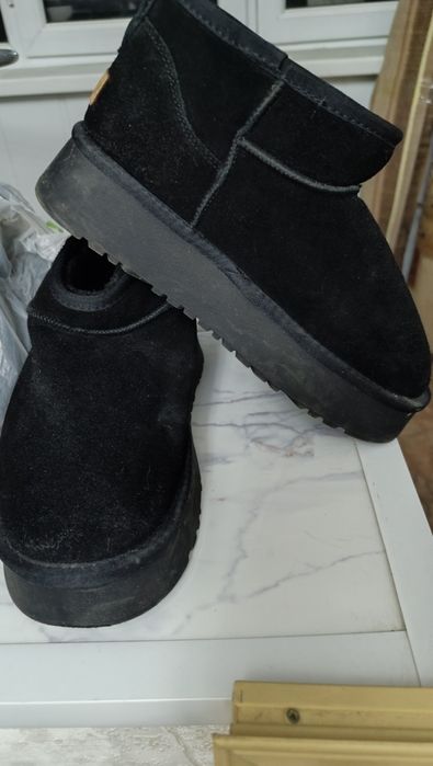 Уги женские на меху