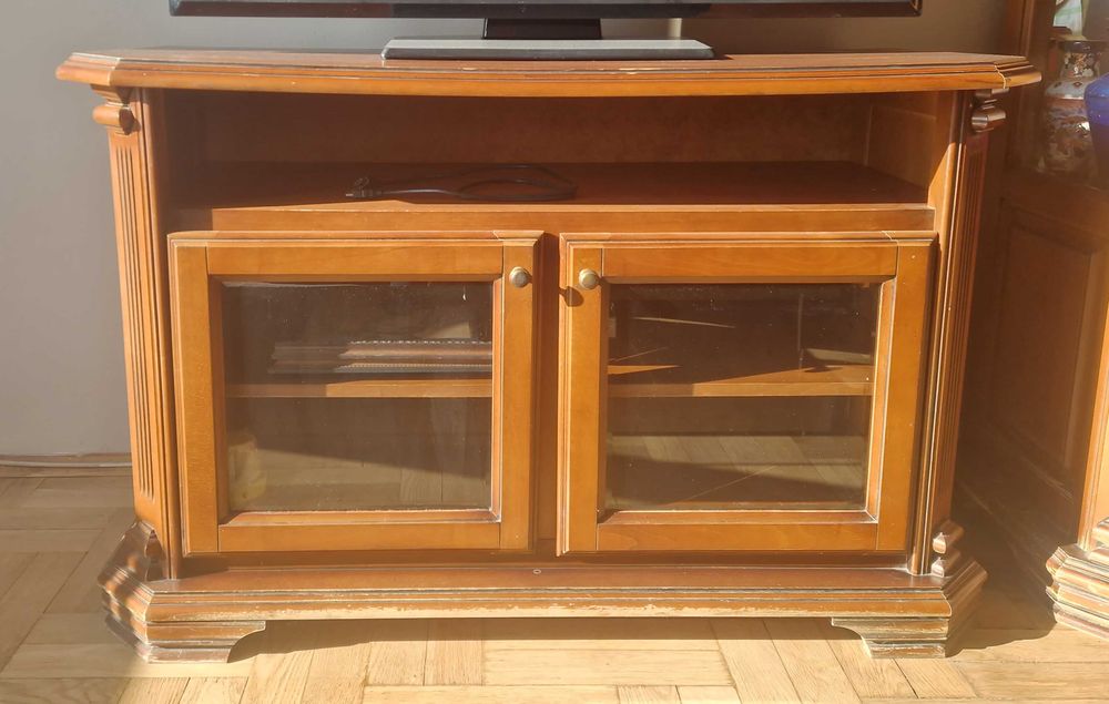 Мебели за трапезария