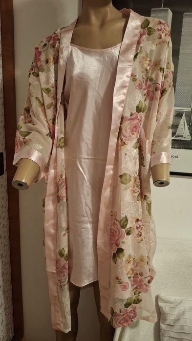 Set de lenjerie intima pentru noapte