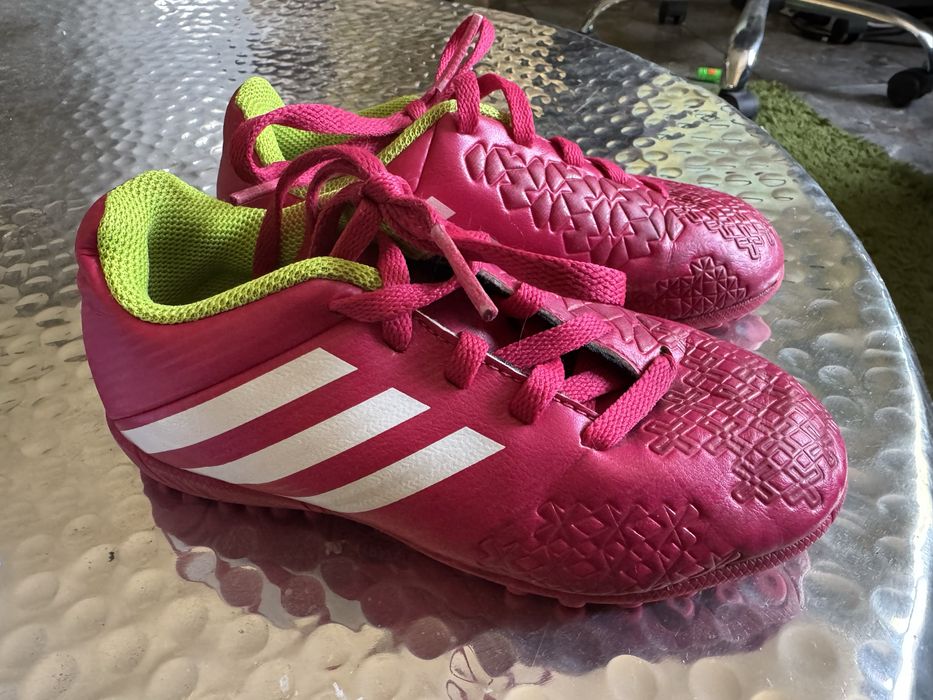 Детски футболни маратонки Adidas/Nike 22,28 и 30 номер