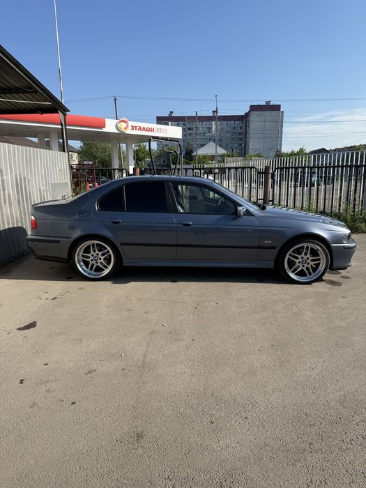 Продам бмв е39…….