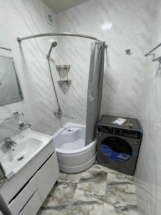 Срочно продаю 2х комнатную с евро ремонтом укоммплектованную (157)