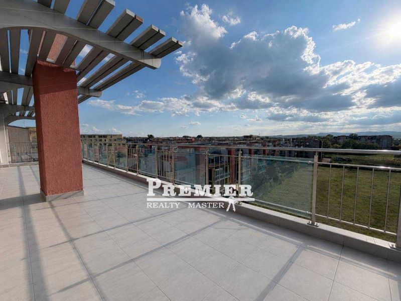 Продава се Двустаен апартамент в к.к. Слънчев бряг - 120 кв.м за 825 €/кв.м - Снимка #2