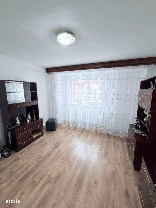 Apartament 4 camere ultracentral zona Junior