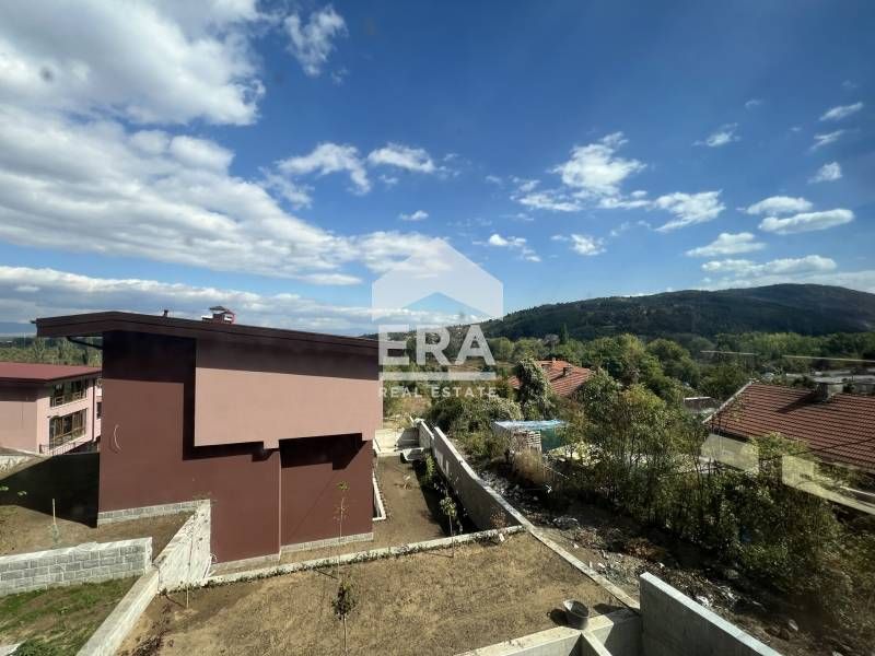 Продава се Къща в с. Панчарево, Област София-град - 794 кв.м за 517 €/кв.м - Снимка #2