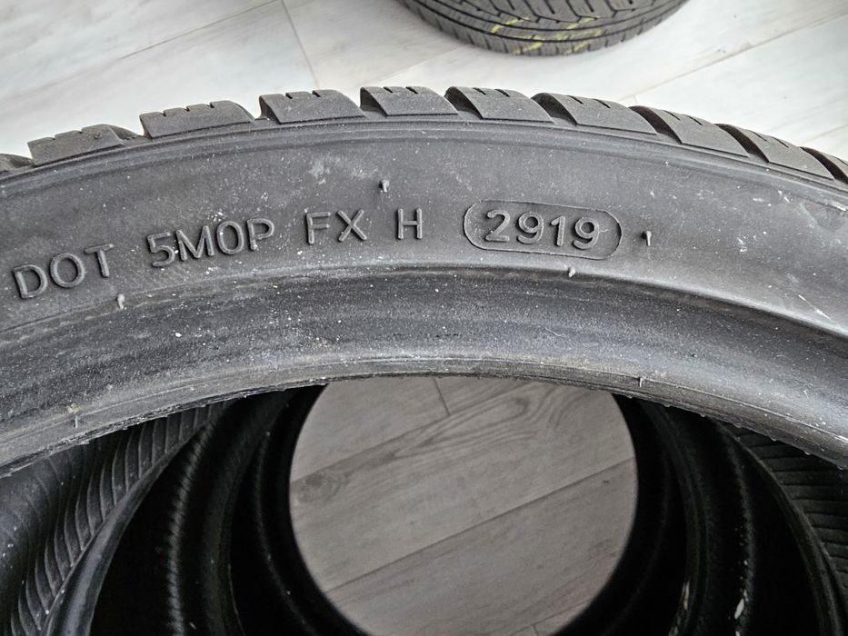 Vand cauciucuriarna 235/35/19 Hankook