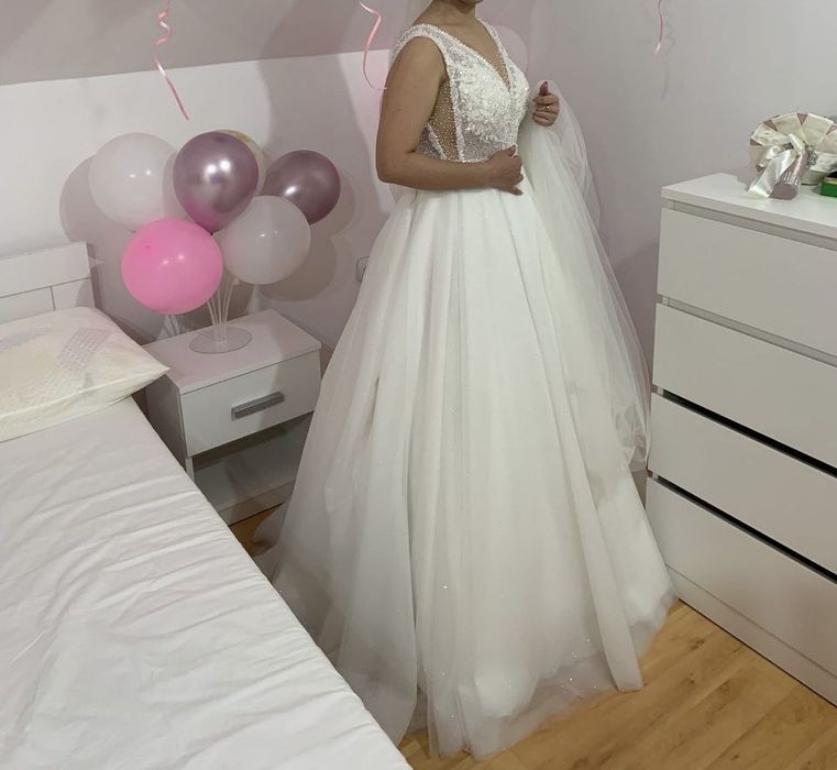 Vand rochie de mireasa marimea 44