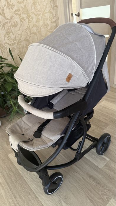 Продам детскую коляску