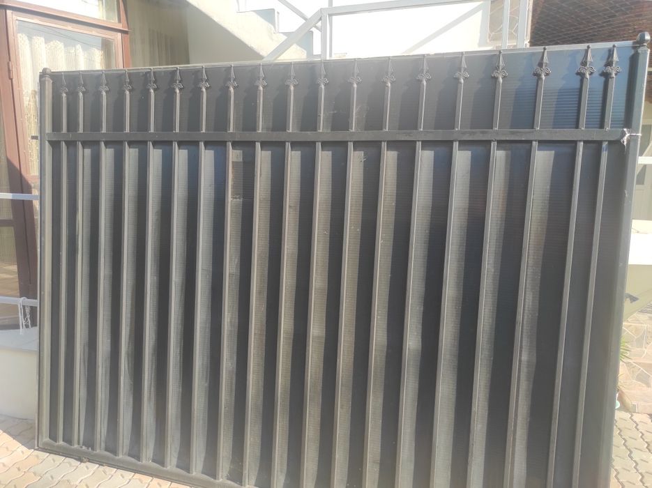 Poartă pe role 2760/2100 ,, poartă pietonală 900/2100