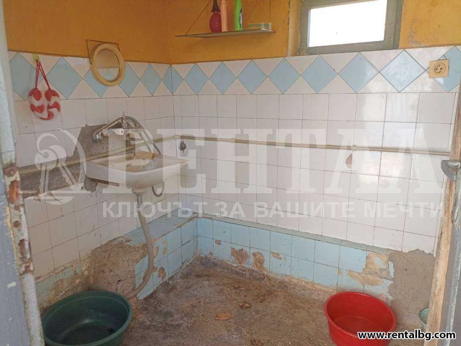 Продава се Къща в Брезово - 150 кв.м за 238 €/кв.м - Снимка #13