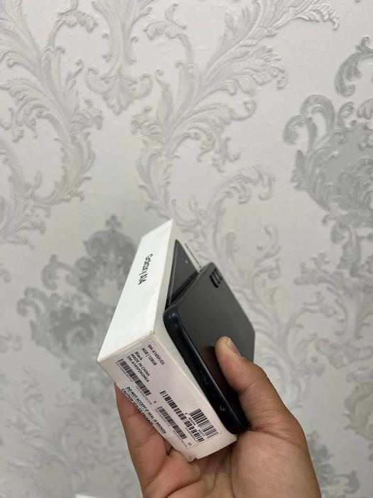 Samsung A14 yangi edeal sotiladi