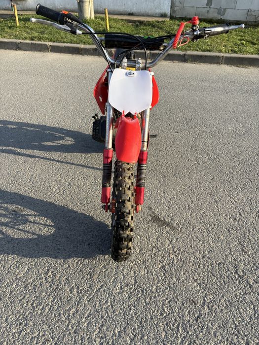 Pocket bike  rosu cu alb