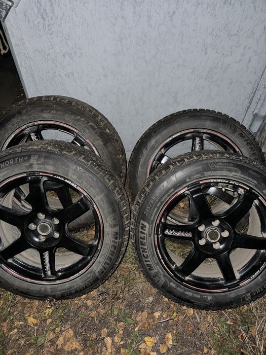 Комплект шин с дисками 215/55 r17. 5*100