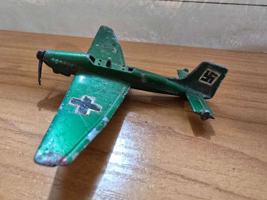 Колекция колички и самолетчета - Dinky и MATCHBOX само за колекционери !