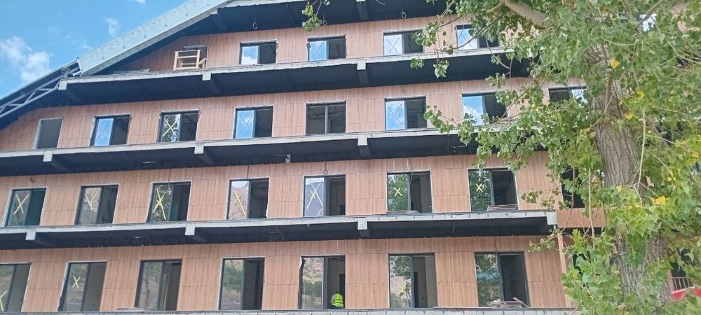 Akfa rom va eshiklarini ornatib beramiz