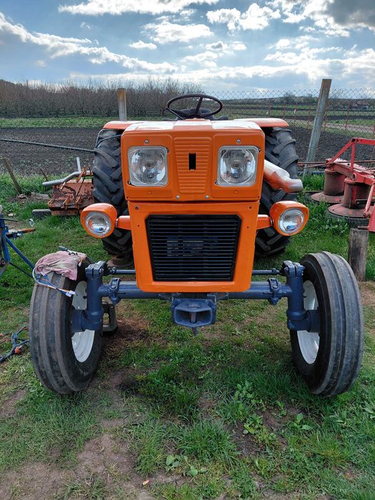Vand tractor utb 550
