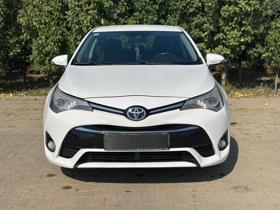 Toyota Avensis 2.0 D-4D Executive