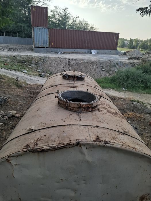 Молоковоз бочка сотилади